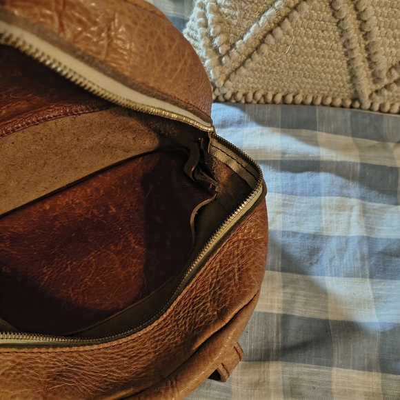 🟠 Sedona OG Essential Backpack - Portland Leather Goods - Picture 8 of 11